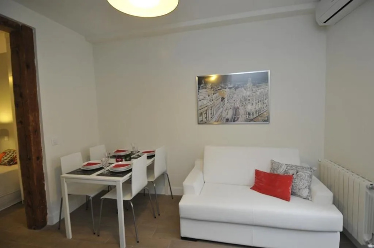Fuencarral Suites