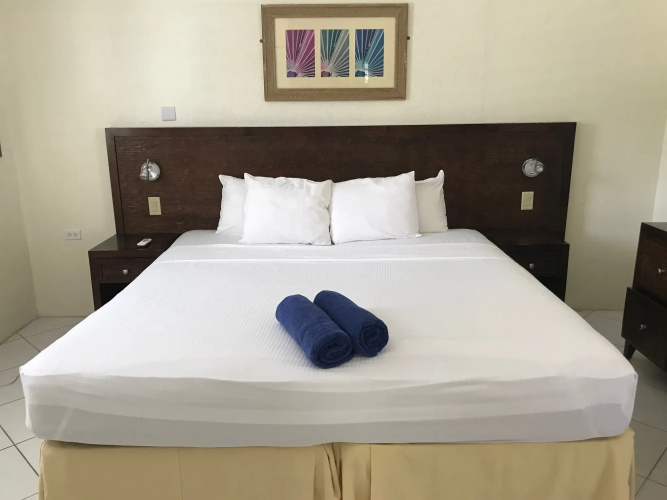 Coconut Court Beach Hotel
