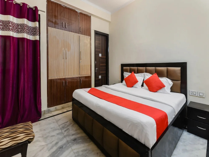 OYO 22968 Devanshi Residency