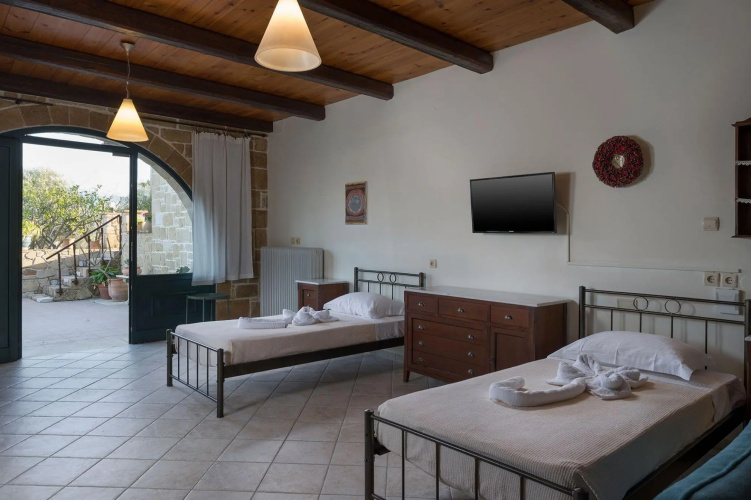 Athina Traditional Villa | Stalos