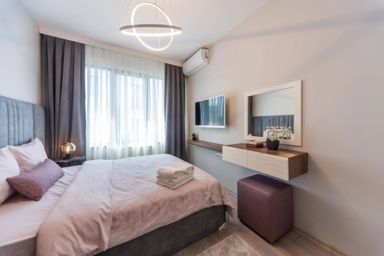 Green Hills Suites