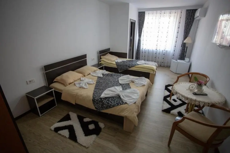 Superior Triple room