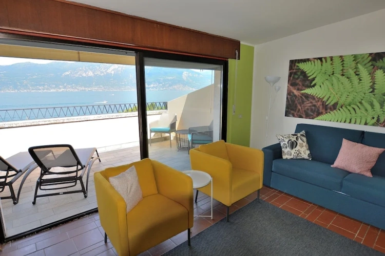 2 Bedrooms Apartment with balcony