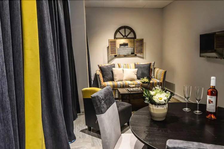 Baia Acropolis Hotel Apartment