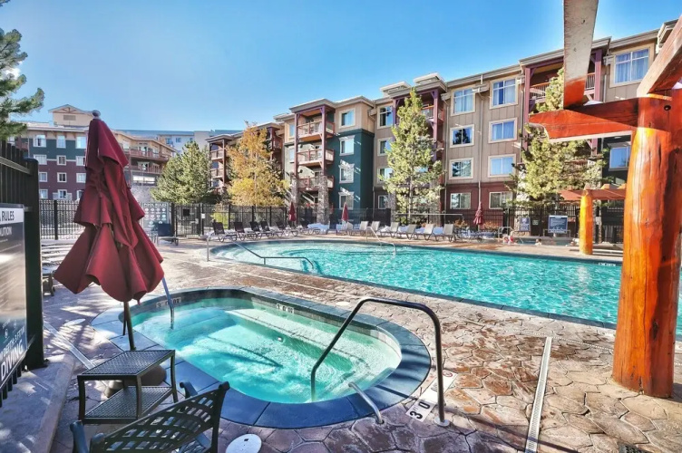 3701a Westgate 1 Bedroom Condo by RedAwning
