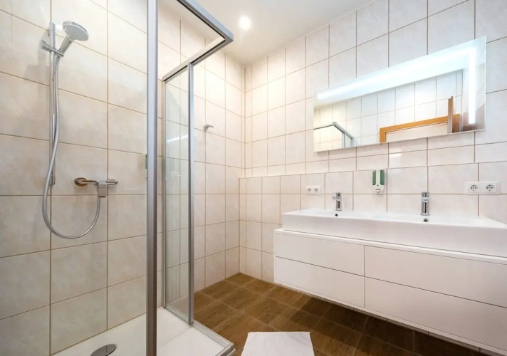 2 Bedrooms Comfort Suite with balcony