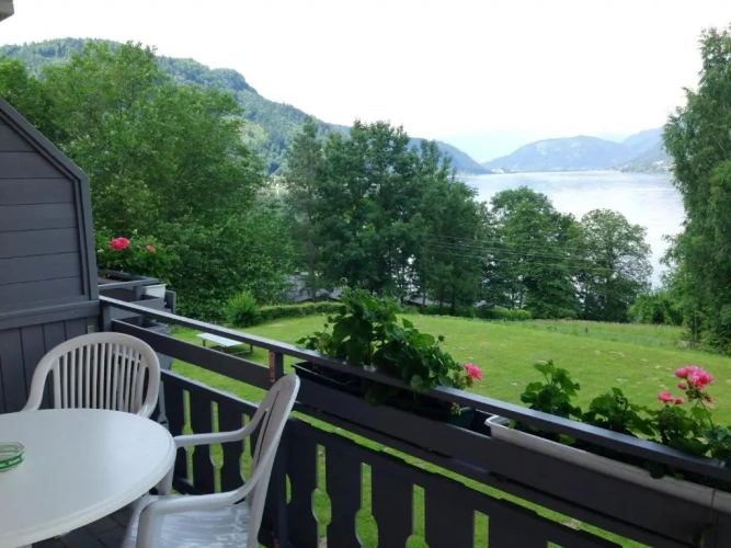 1 Bedroom Apartment with balcony and with lake view