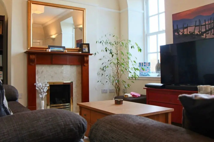 1 Bedroom Flat Apartment