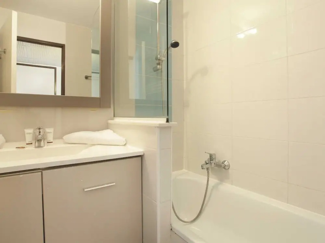 24m At 200m From Beach Residence With Pool