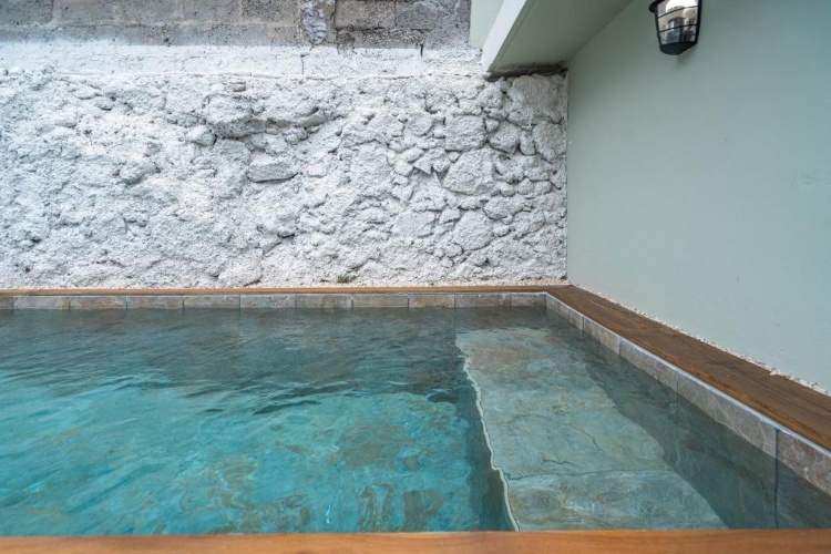 2 Bedrooms Cottage