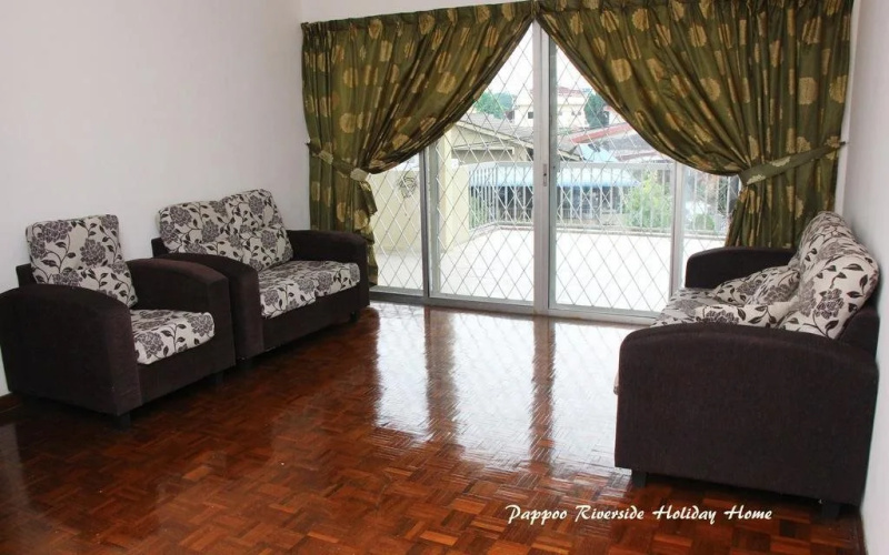 Pappoo Riverside Holiday Home