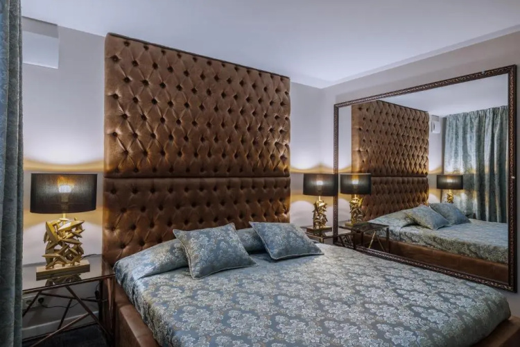 Deluxe Jacuzzi Apartment
