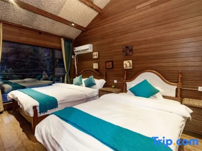 2 Bedrooms Suite