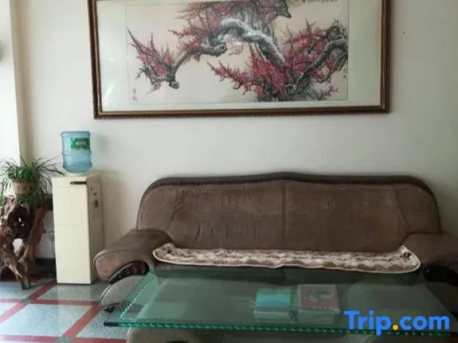 Yingjing Mingyuan Hotel