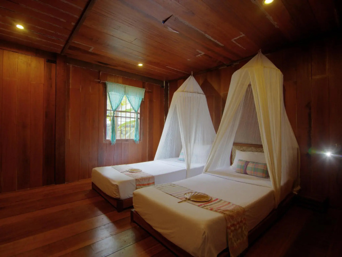 Palm Village Resort & Spa