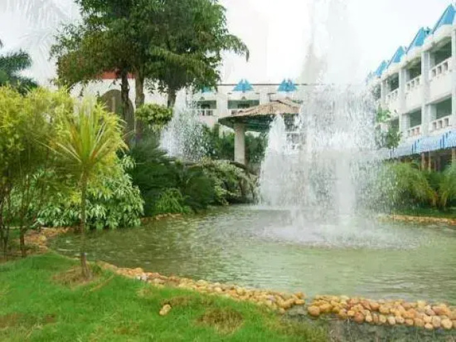 Landmarc Plaza