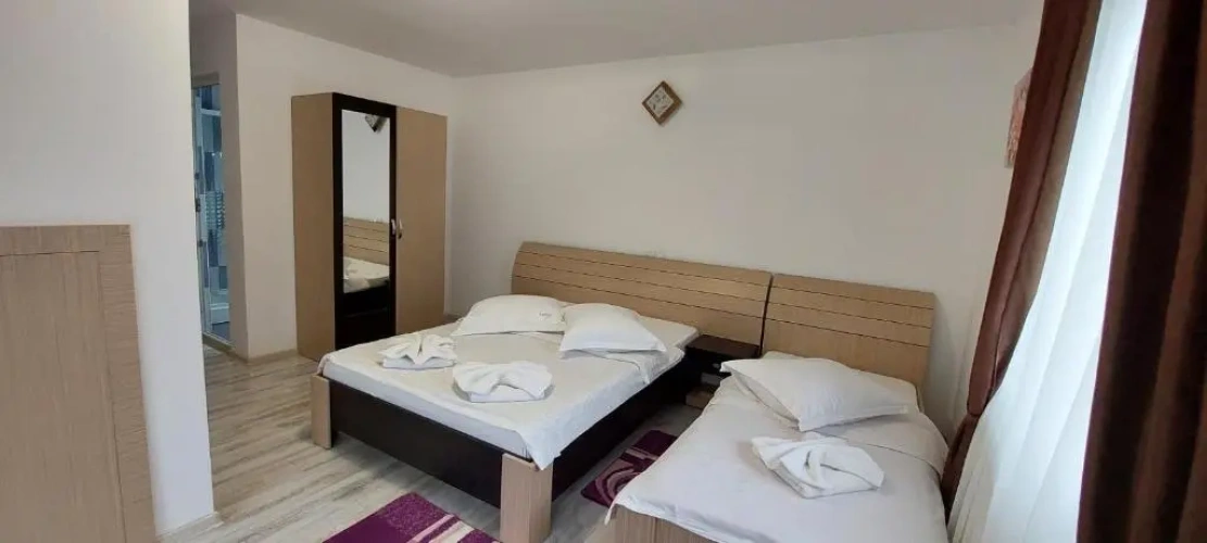 Standard Triple room with mountain view