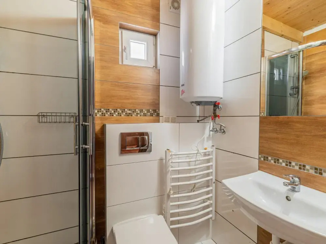 Holiday Homes With Pool, Close to the Beach