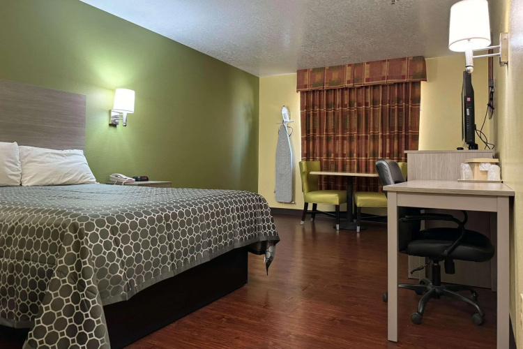 Rodeway Inn