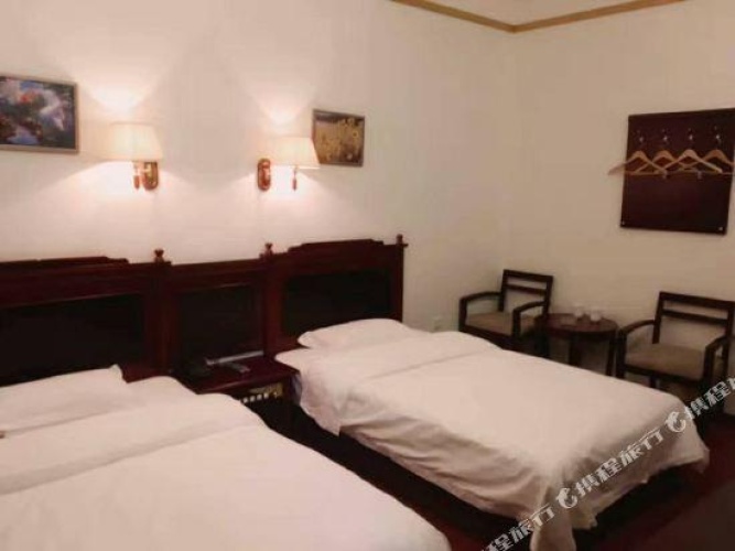 Deluxe Double Suite