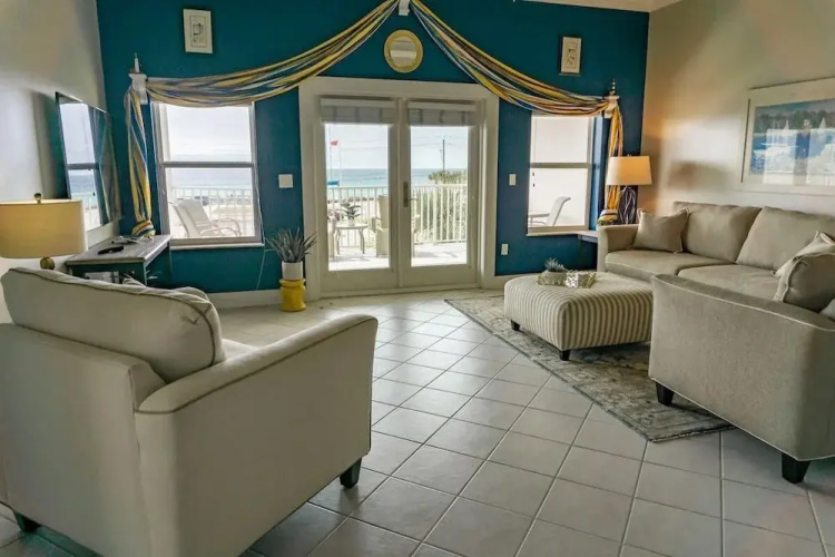 Pavilion Palms 204c
