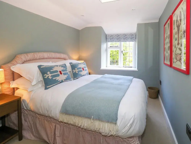 Holly Cottage