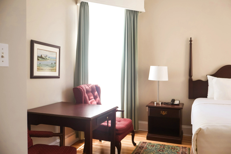 Quality Inn & Suites Downtown