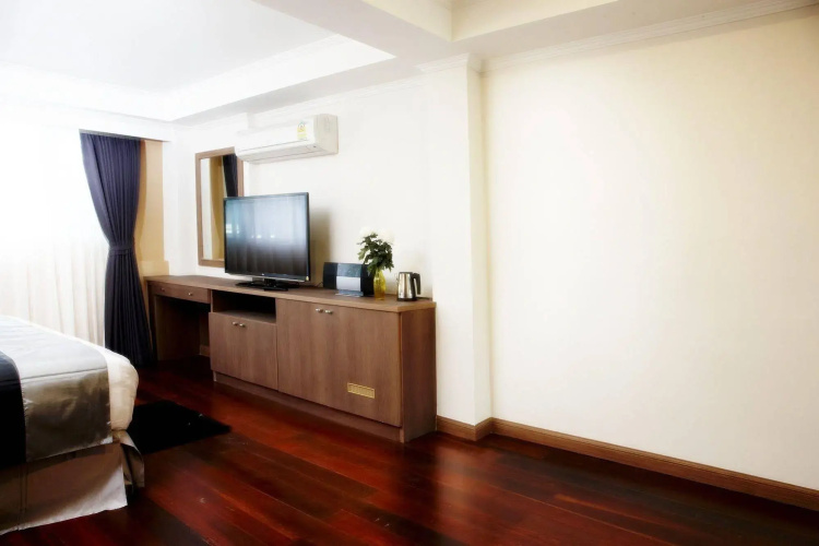 Poste 43 Residence