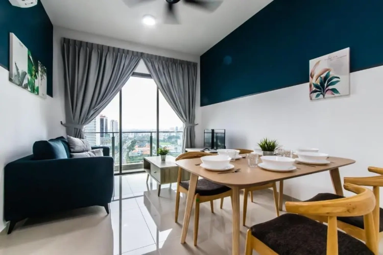 2 Bedrooms Apartment
