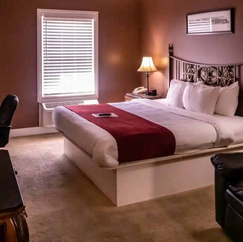 Standard Double Basement room