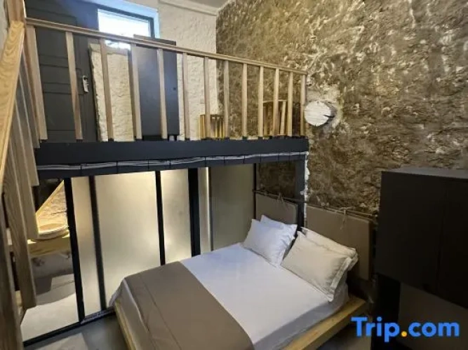 Standard Double Duplex room with courtyard view