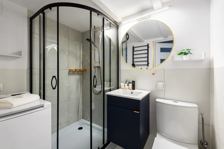 Sienna Elegant Studio by Renters