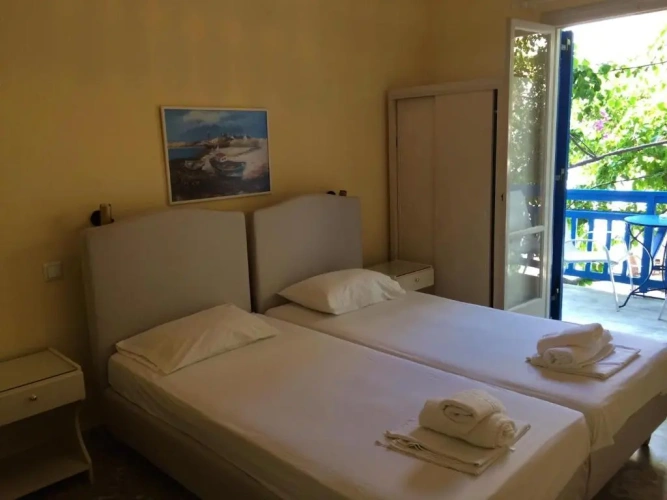 2 Bedrooms Apartment