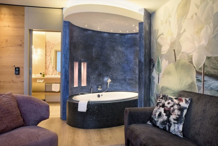 Double Suite with park view