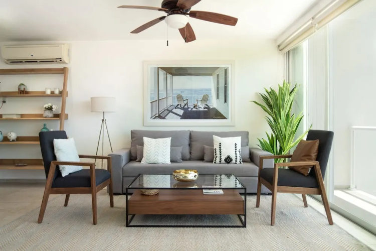 ARENA Stunning 2 BDR Beachfront- Designer Vibes