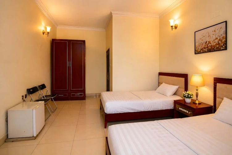 Standard Twin Family room
