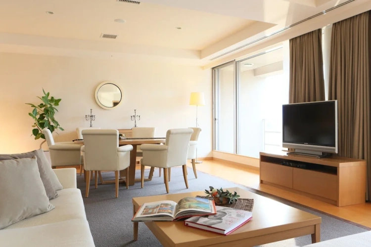 Deluxe Suite with balcony