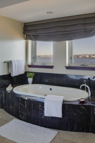 Battery Wharf Hotel, Boston Waterfront photo 23