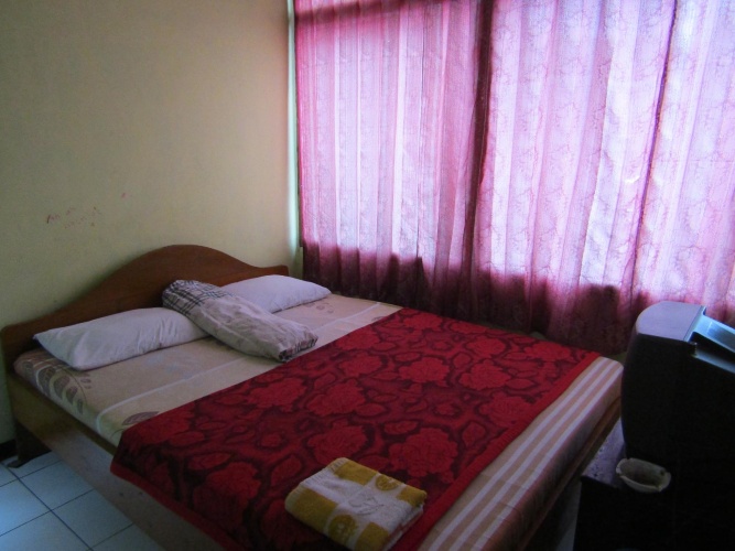 Economy room