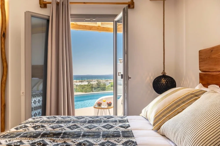 Superior Triple room with pool view