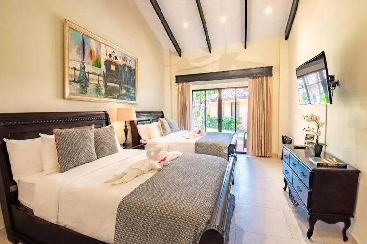 Standard Family room