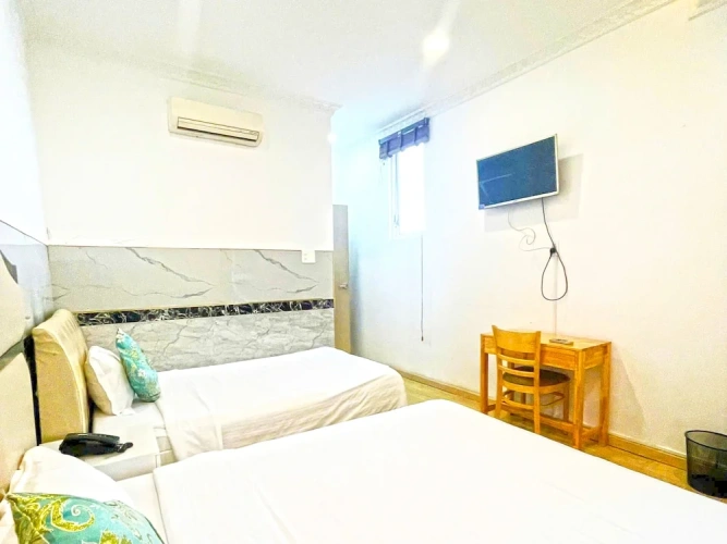 Deluxe Double room with city view