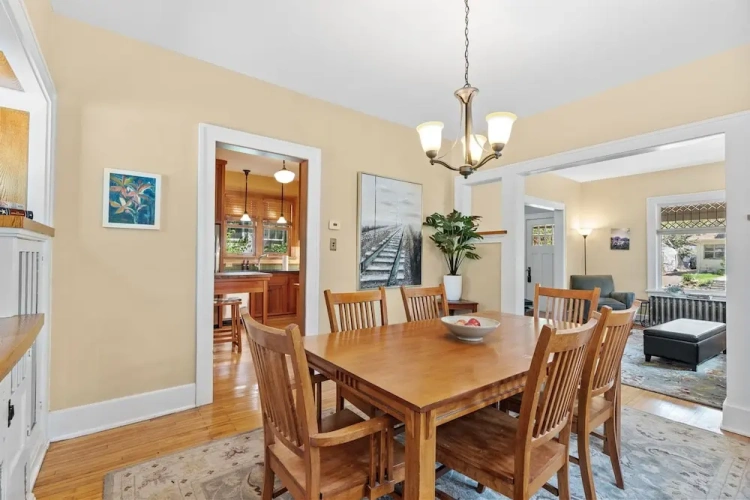 3 Bedrooms Cottage
