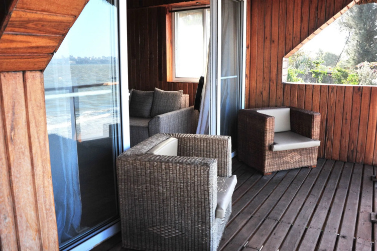 Catembe Gallery Hotel