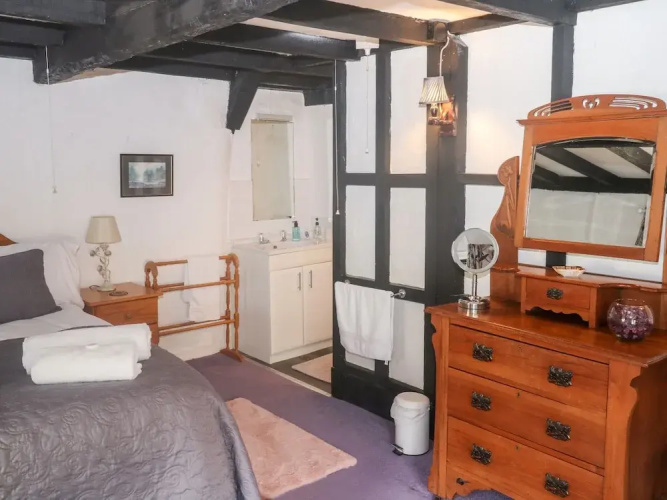 Lilac Cottage