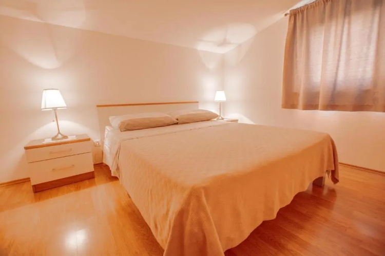 Apartments Lea