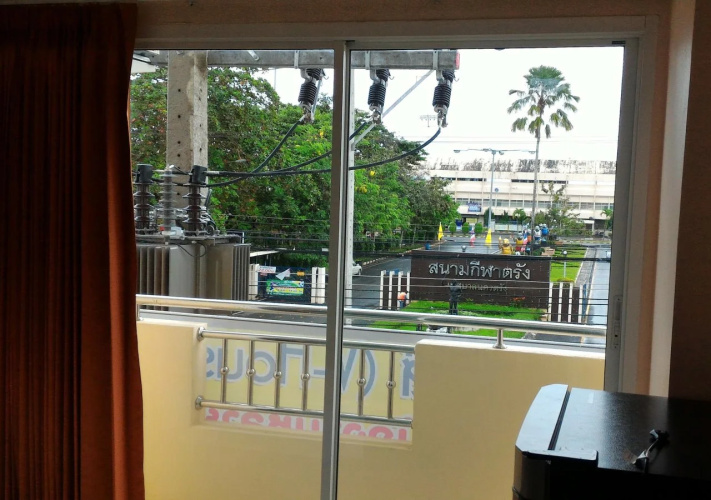 V-House Hotel