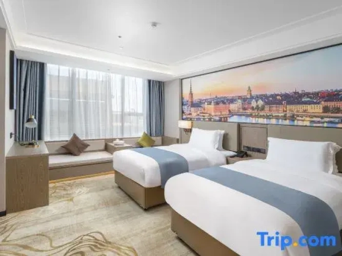 Premier Twin room