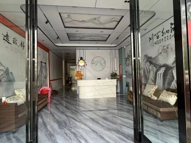 Golden Wowo Hotel