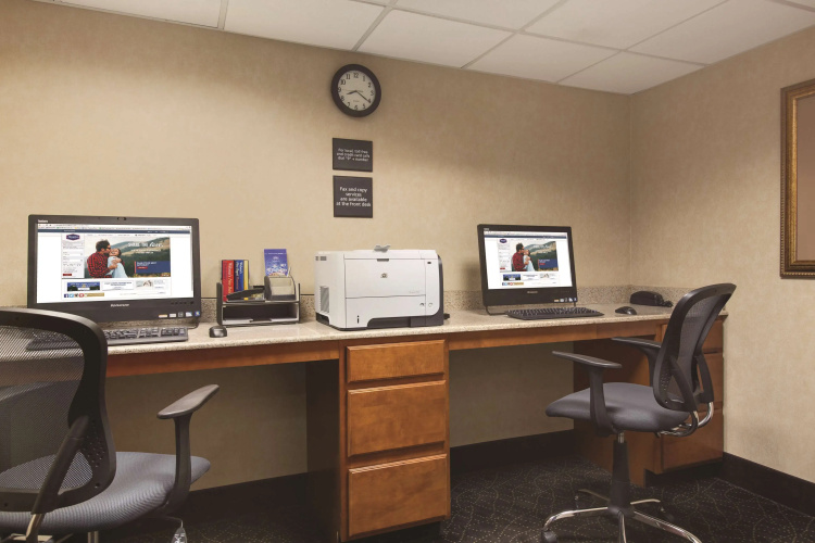 Hampton Inn & Suites Greenfield